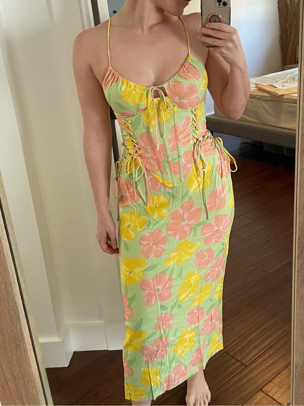 Sabo- Floral Tie-Front corset & midi skirt Set- in Pastel Yellow & Pink - Picture 4 of 7